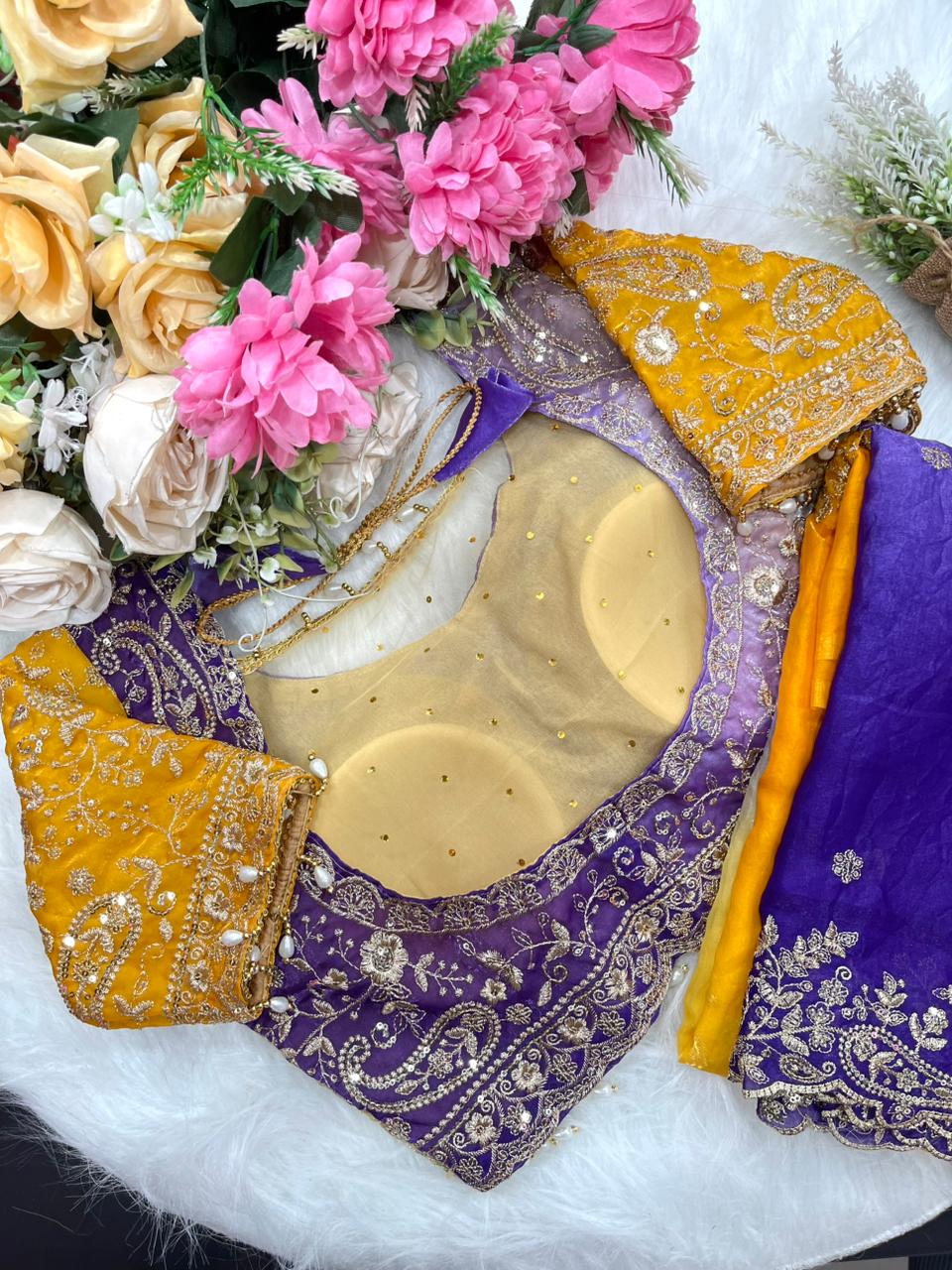 elegant rich look fendy satin pedding  beautiful embroidery