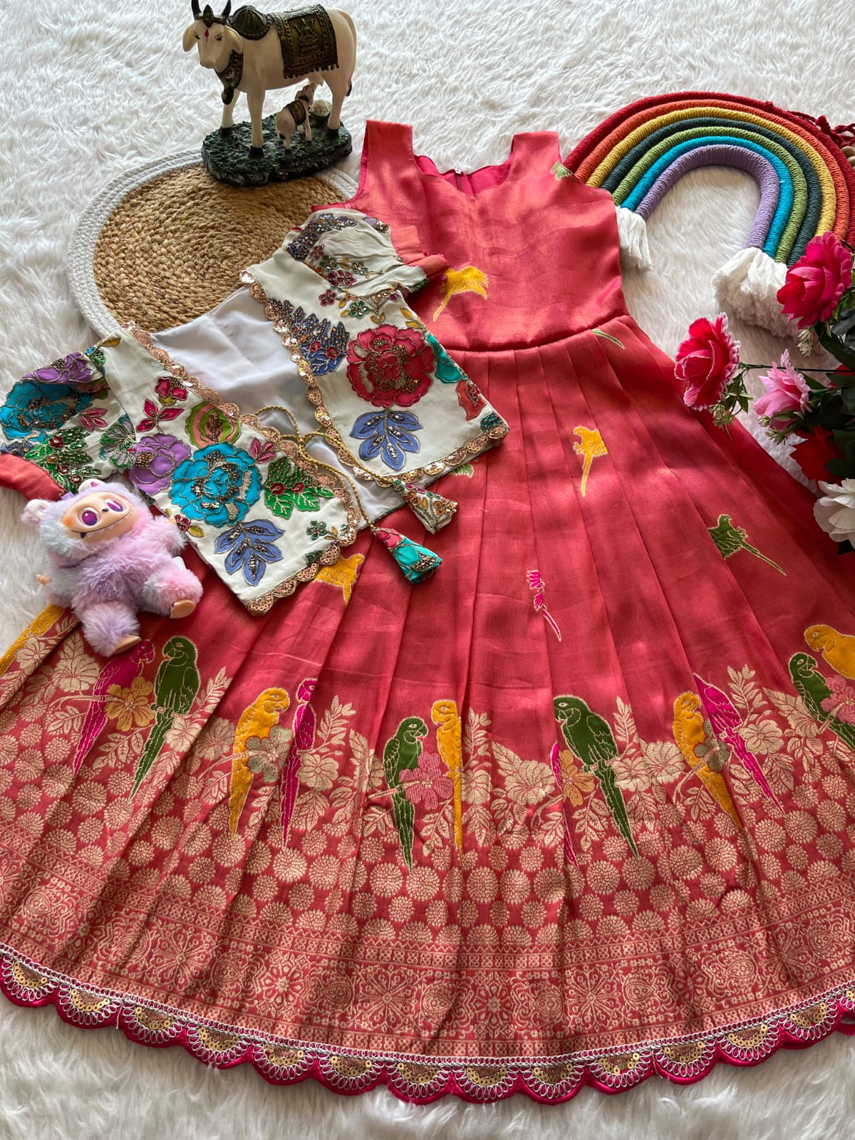 KIDS PARROT DESIGN GOWN