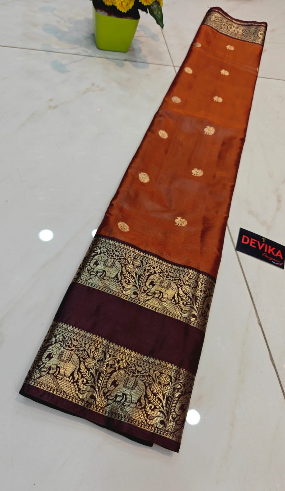 Rust orange trending SAREE            RUST399