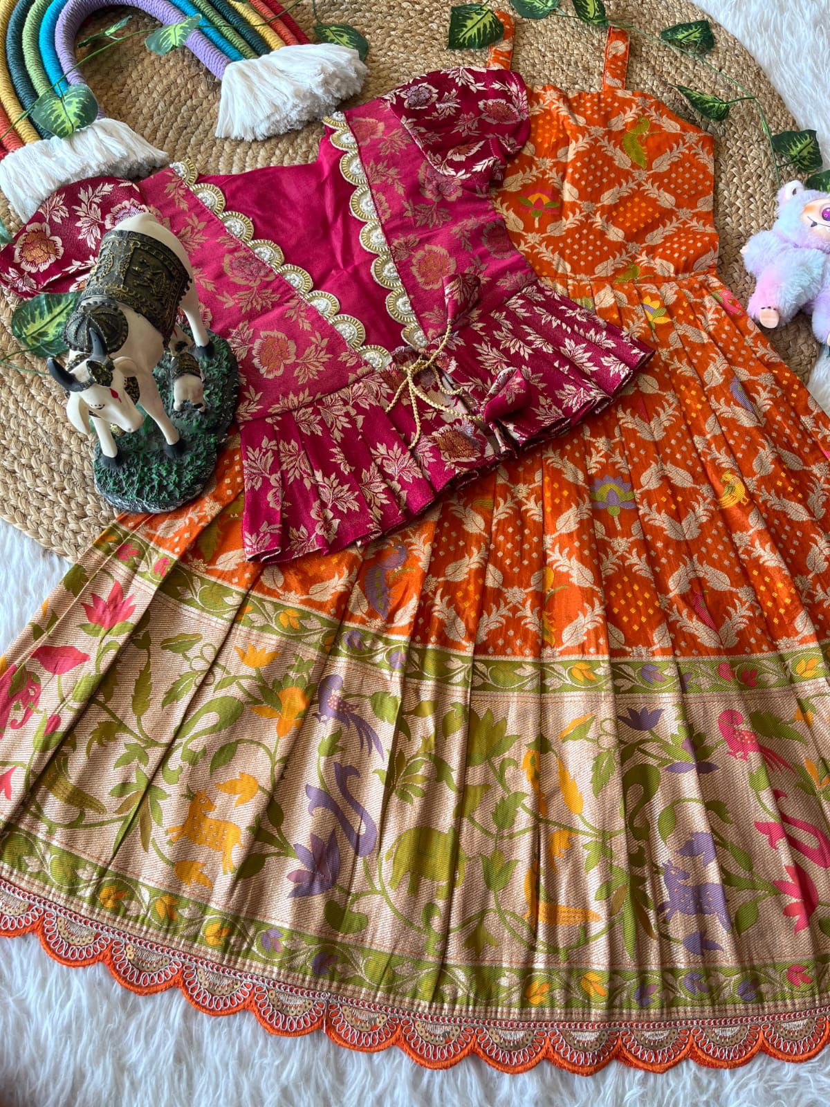 Kids Gown with Designer Coat

Kid799