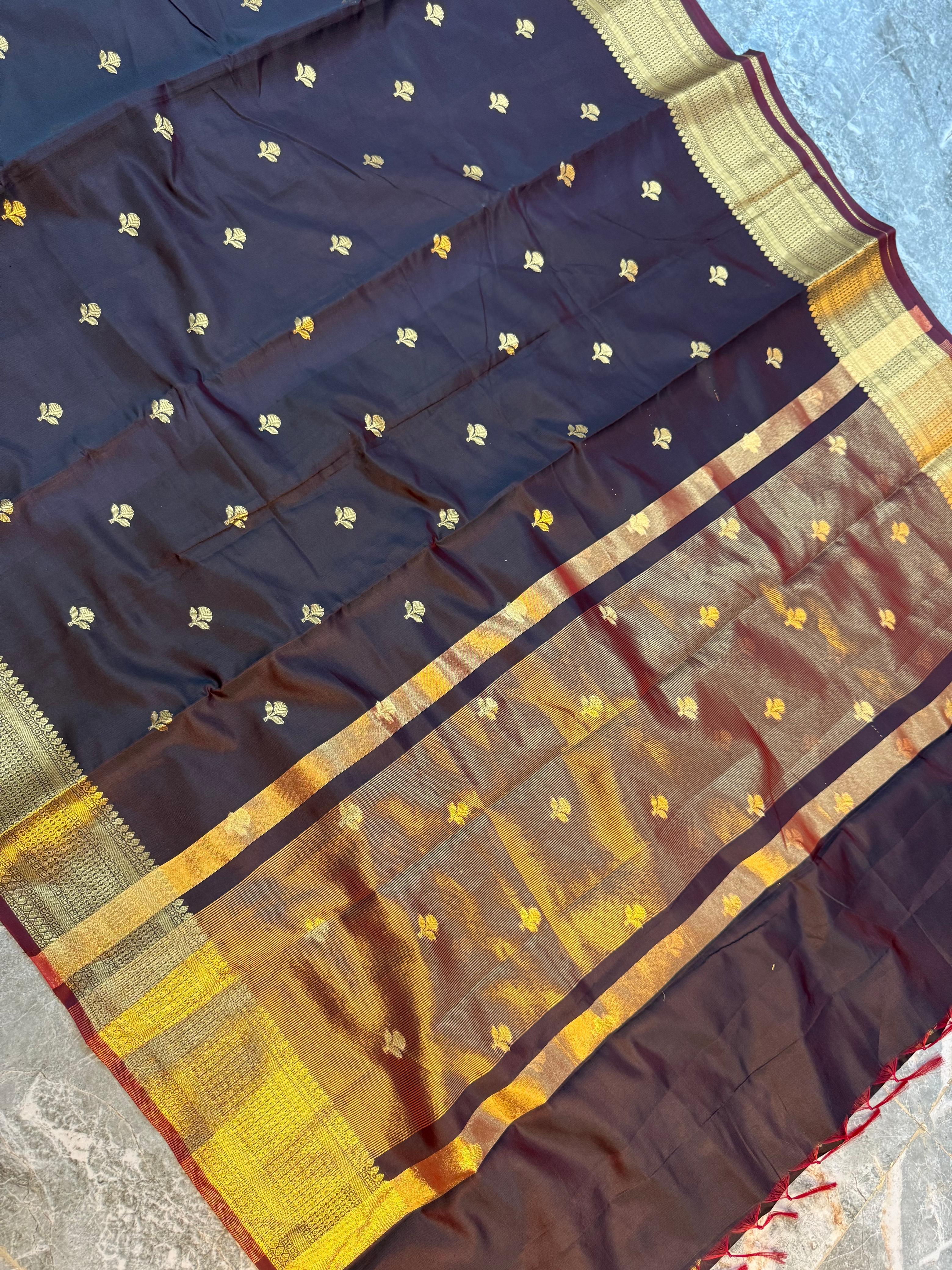 LATEST TRENDING BANARASI SAREE  4009