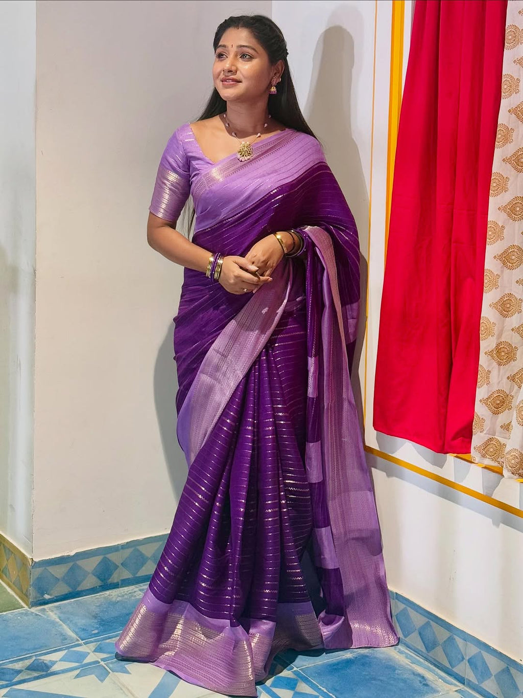 Premium Dola Silk Saree – Jacquard Border & Running Blouse