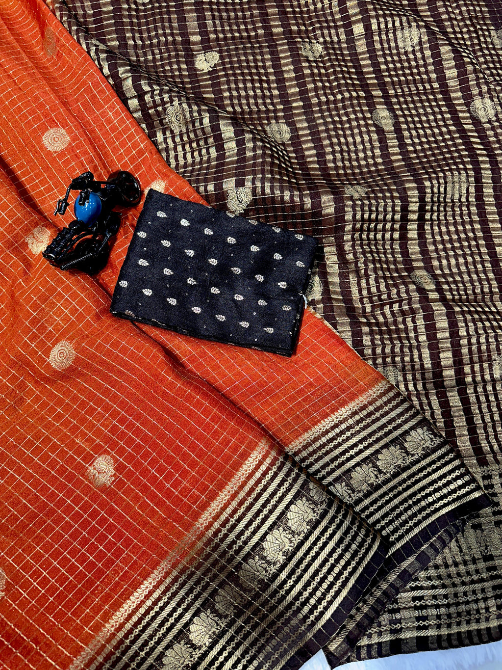 Handloom kanjivaram weaving saree