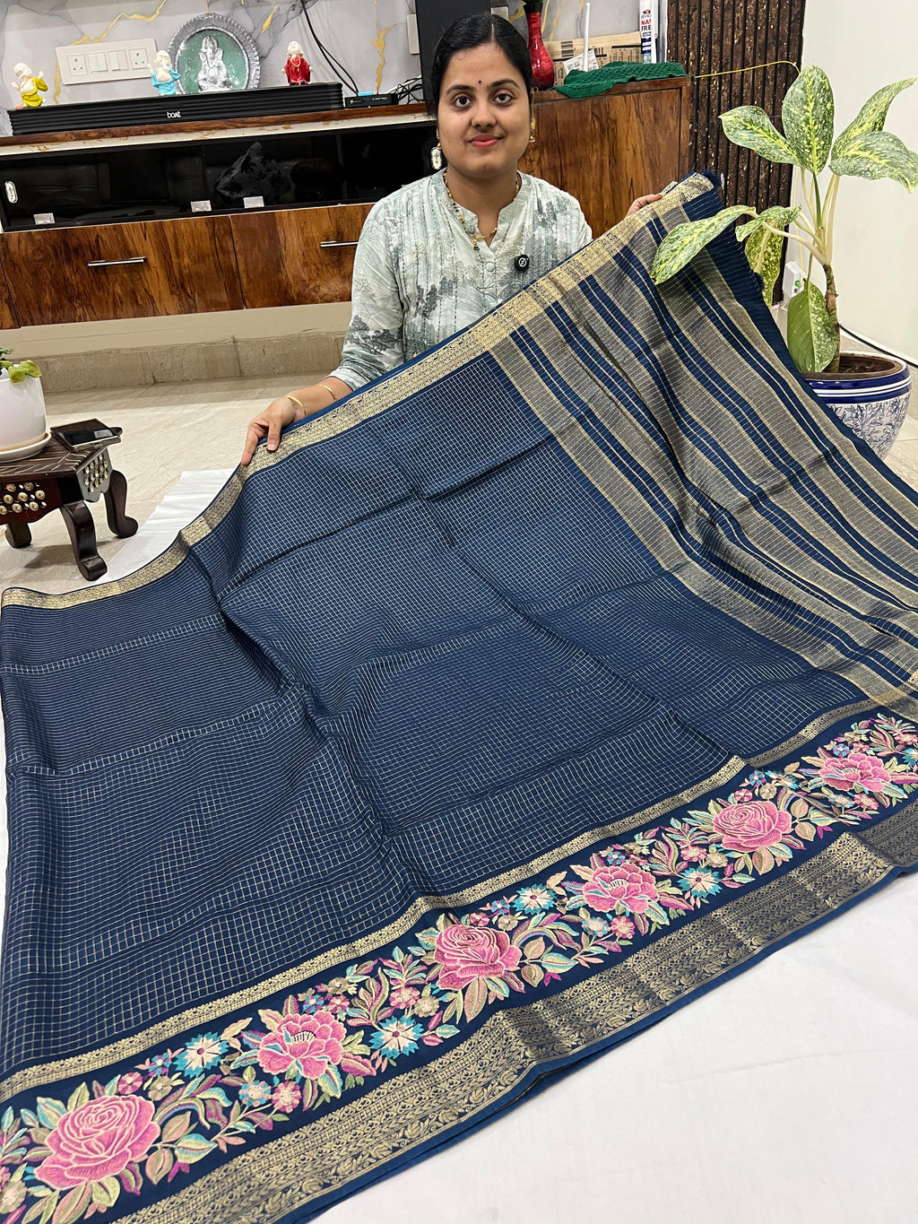Pure viscose Mangalagiri checks saree