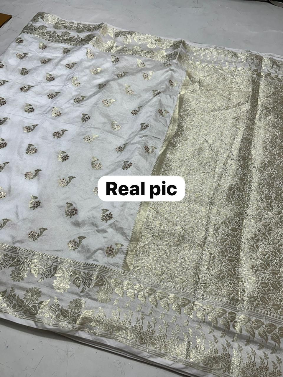 Raw Mangoo Silk SAREE