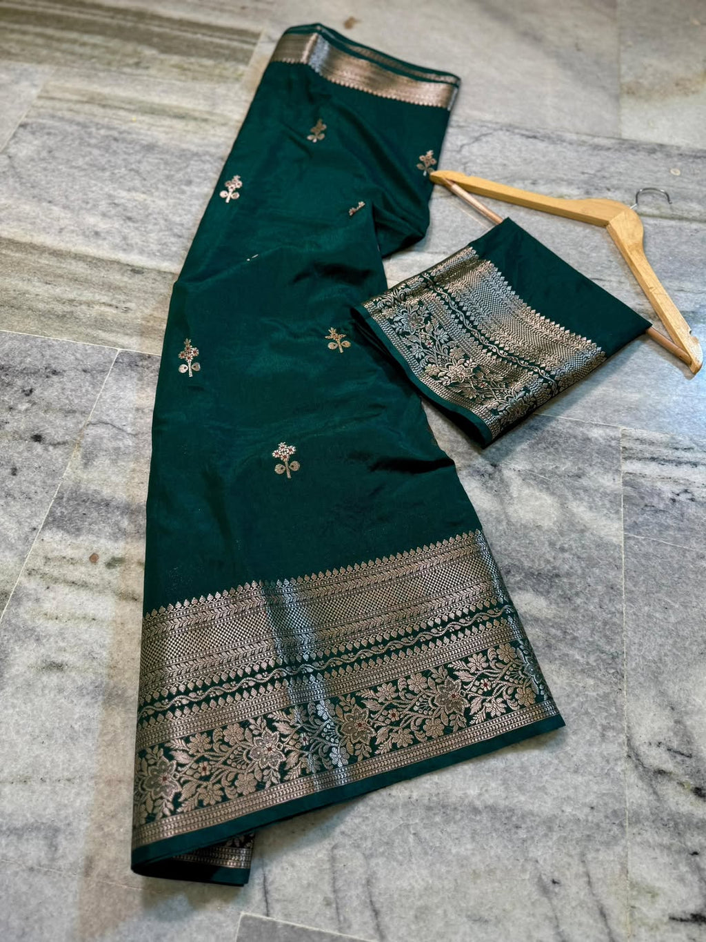 Banarasi sami katan silk saree B100