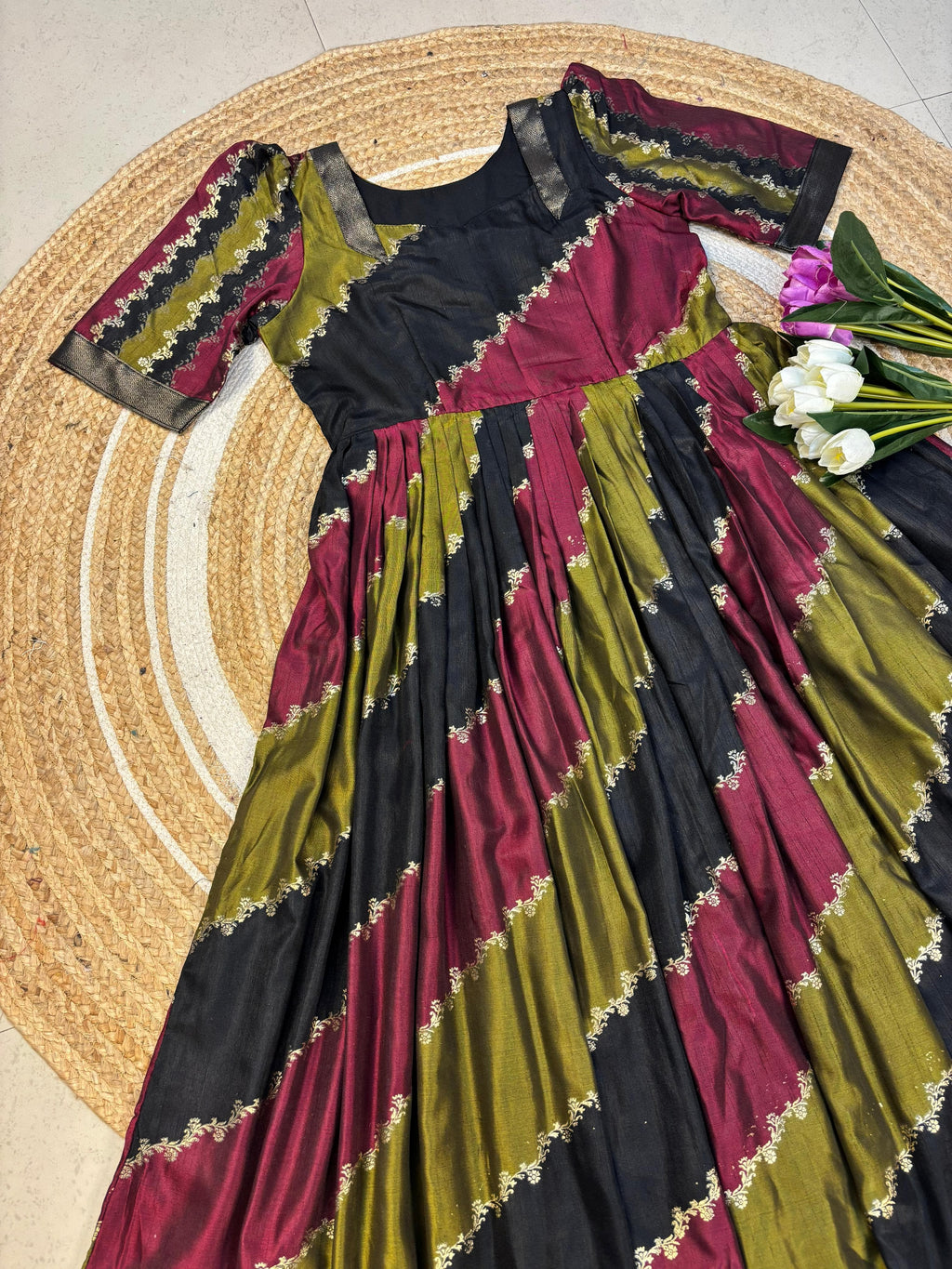 dijhayne saree  TR100